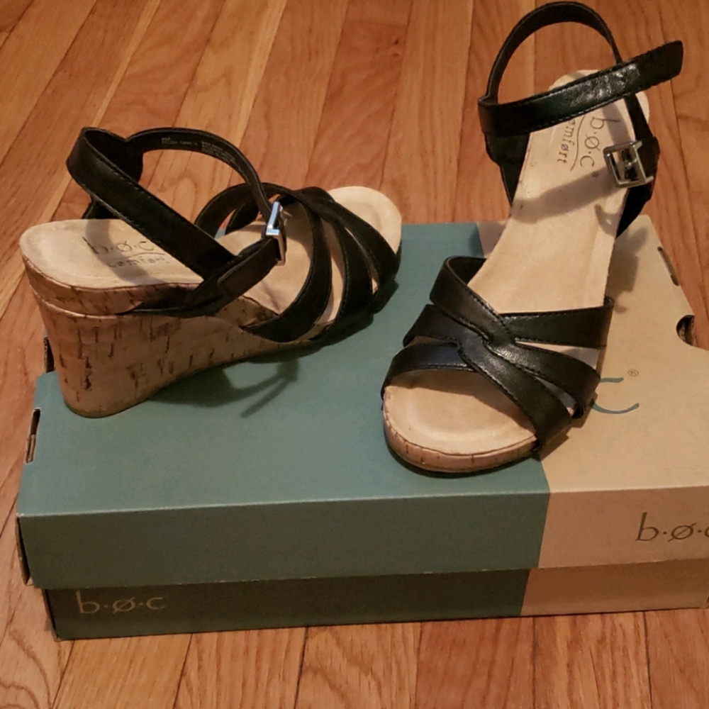 b.o.c Apple Sandals